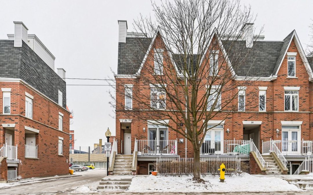Globe & Mail – Done Deals: Downtown Toronto Townhouse Unit Goes $117,000 Over Asking | Published March 30th, 2021